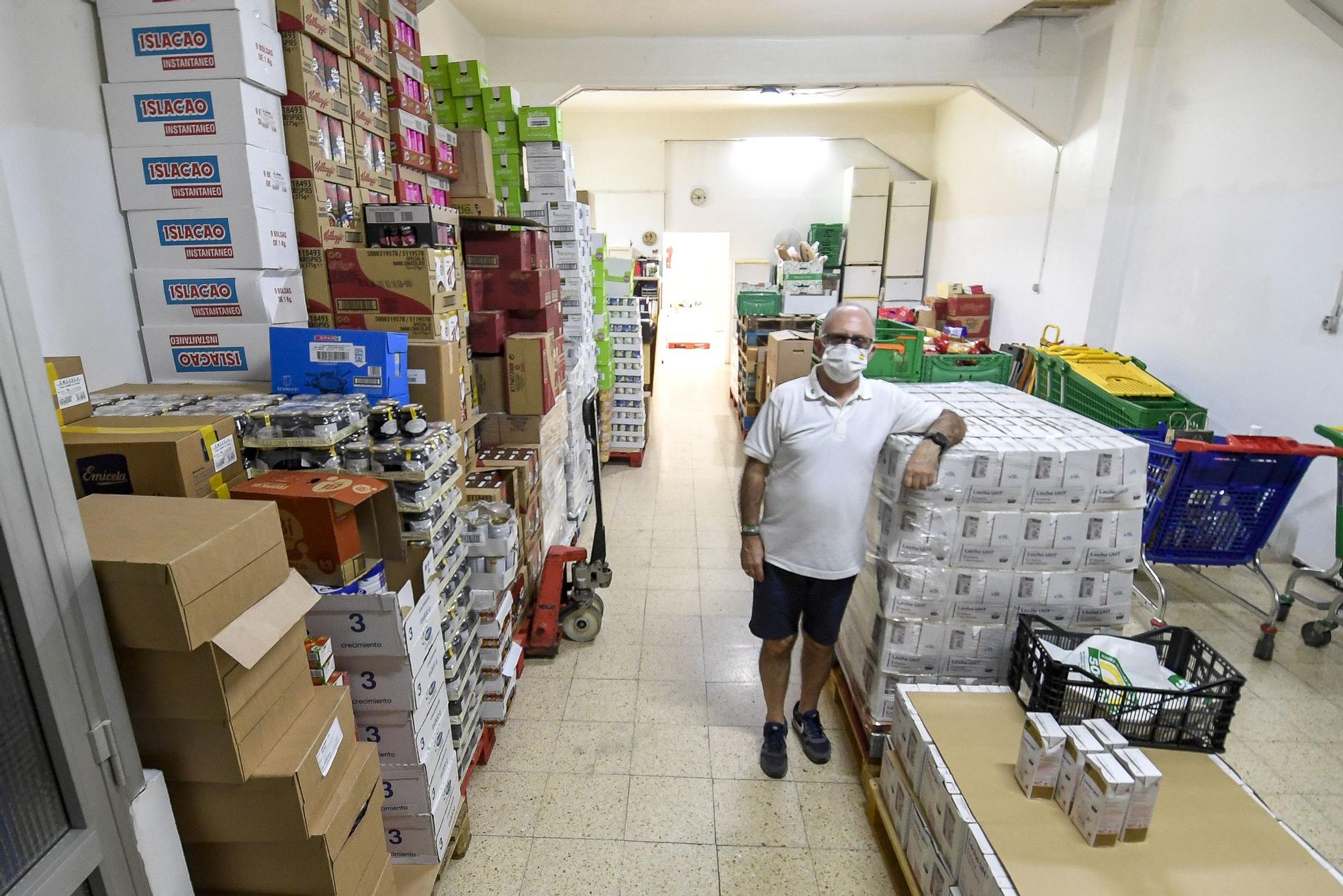 Avesar inicia una recogida de alimentos solidaria en Arenales