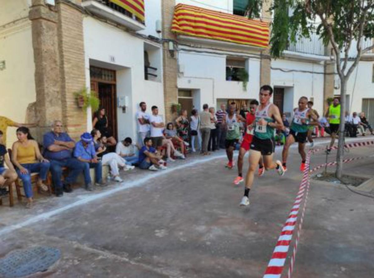 La carrera en la plaza de España.