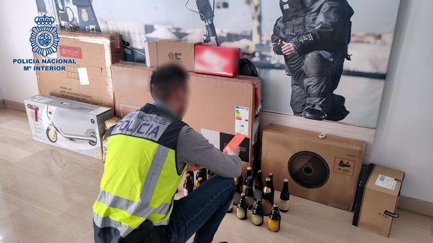 Detenido en Alicante un repartidor por robar paquetes valorados en más de 5.000 euros
