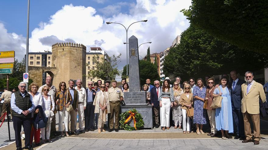 Córdoba rinde honores a Rafael Carbonell y homenajea a los caídos