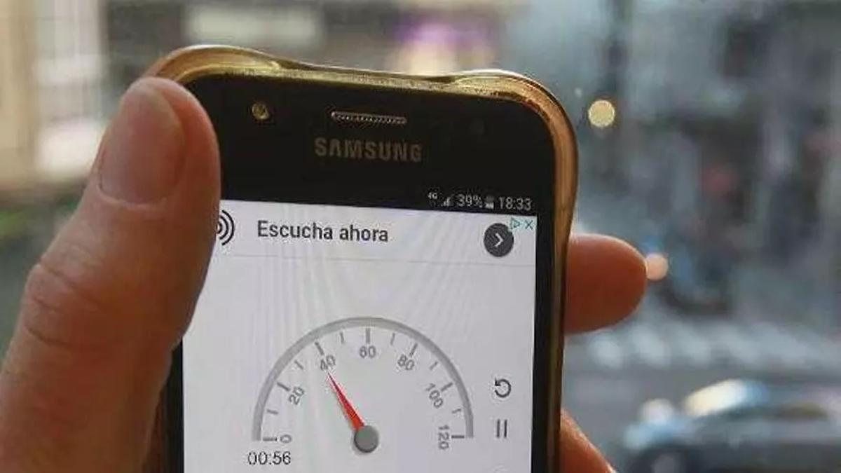 Control de sonidos en el exterior.