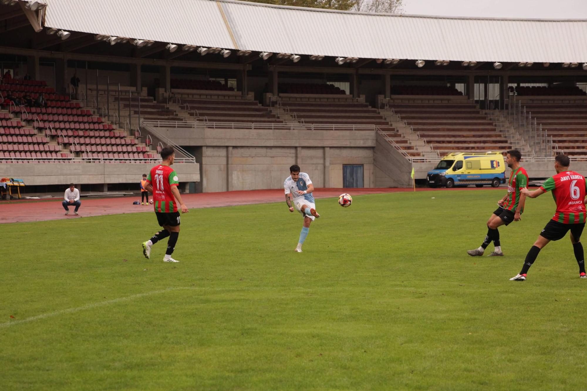 SD Compostela - Racing Club Villalbés: las imágenes del partido