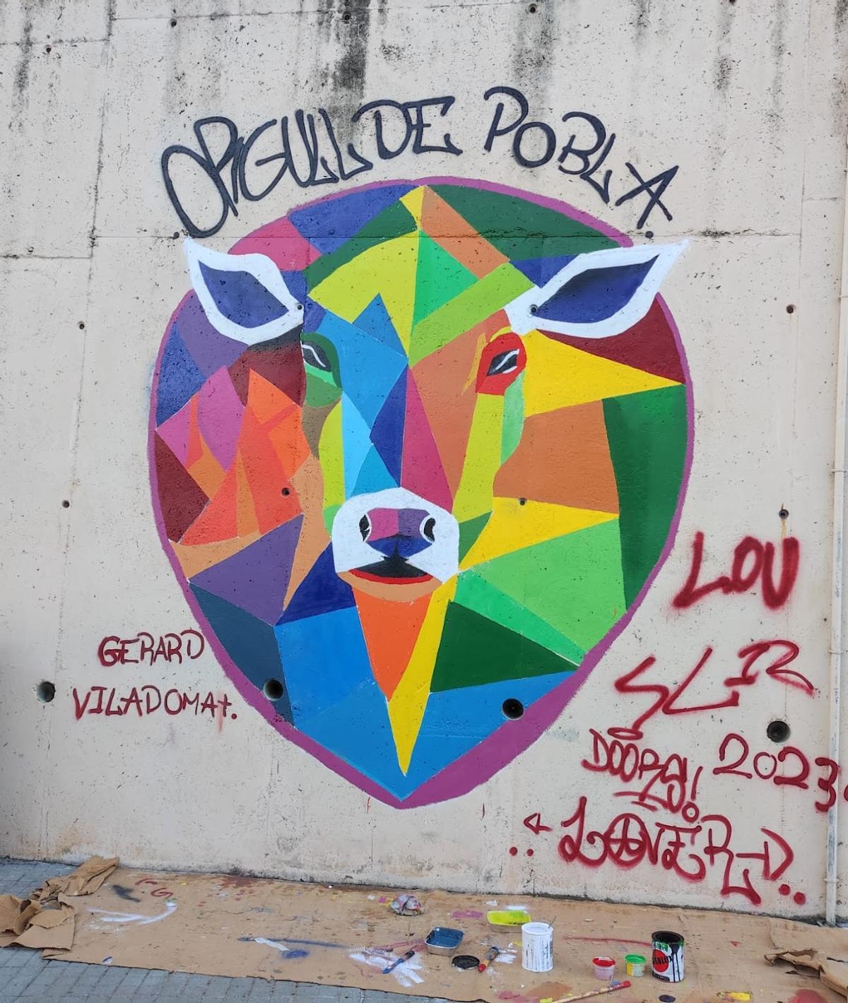 Mural amb el logotip de la Pride d'Alta Muntanya