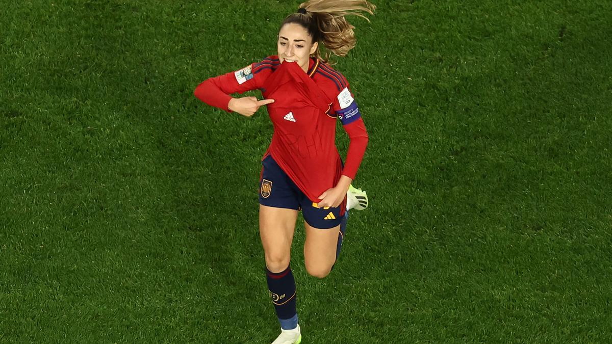 Olga Carmona celebra su gol en la final del Mundial.