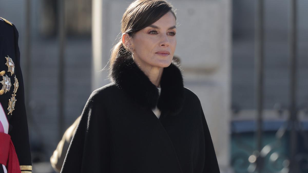 La reina Letizia arrasa con su propuesta 'beauty' en la Pascua Militar 2024