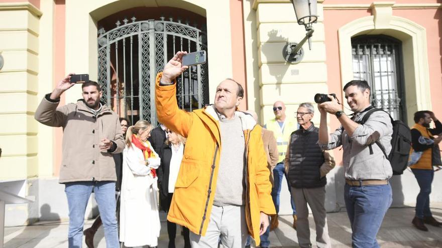 El diputado nacional de Vox, Luis Gestoso, este domingo en la Glorieta de Murcia