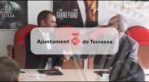 Firma del conveni de col·laboració entre el Parc Audiovisual i la UAB per posar en marxa una diplomatura en comunicació.