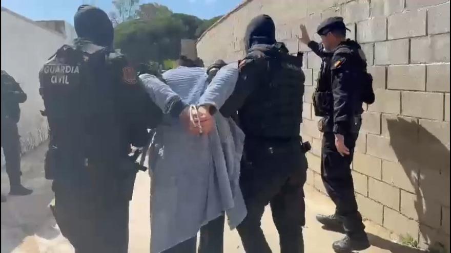 La Guardia Civil detiene a los cabecillas del clan de los Guzmanes, relacionados con el incidente del cuartel de Barbate