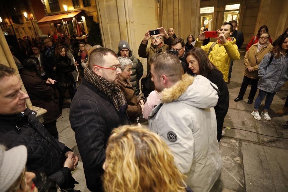 Concentración en Gijón por el asesinato de Lorena Dacuña