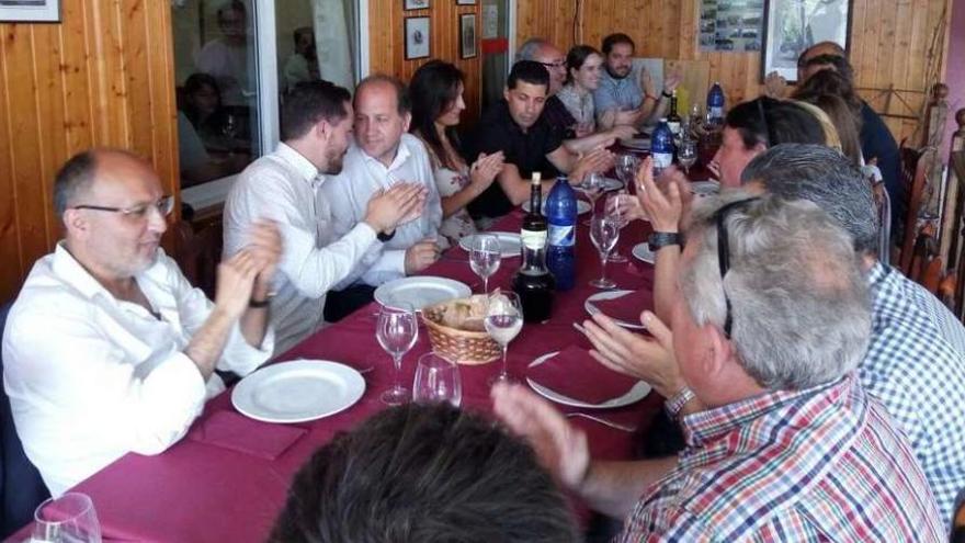 Leiceaga y Meijón, en la comida antifusión del PSOE de Cerdedo