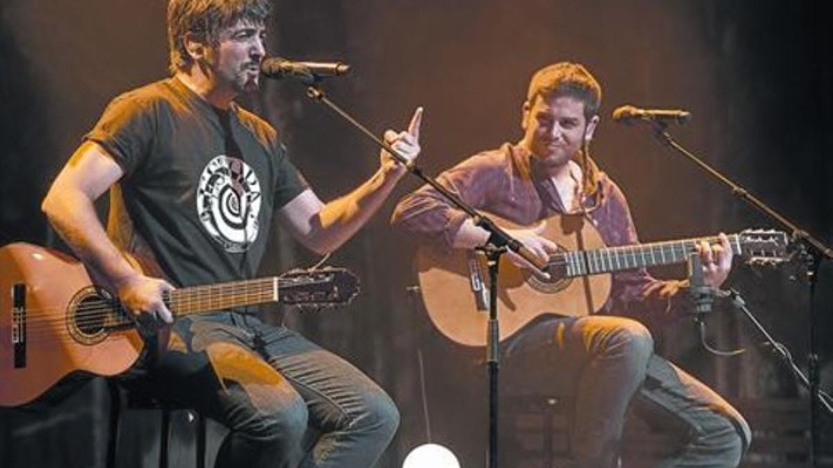 Un momento del concierto de David y José Manuel Muñoz en la Barts, anoche.