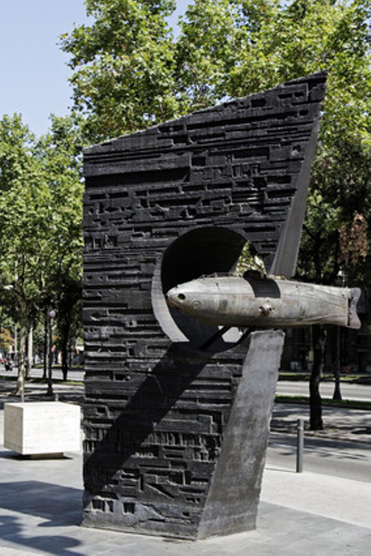Monument a Narcís Monturiol a l’avinguda Diagonal, 341 de Barcelona.