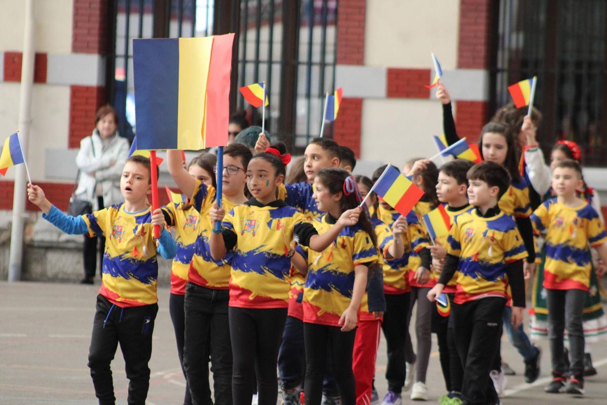 Las fiestas de carnaval de los colegios Liceo Mierense, Vega de Guceo, Beata Imelda-Santo Tomás y Gervasio Ramos.