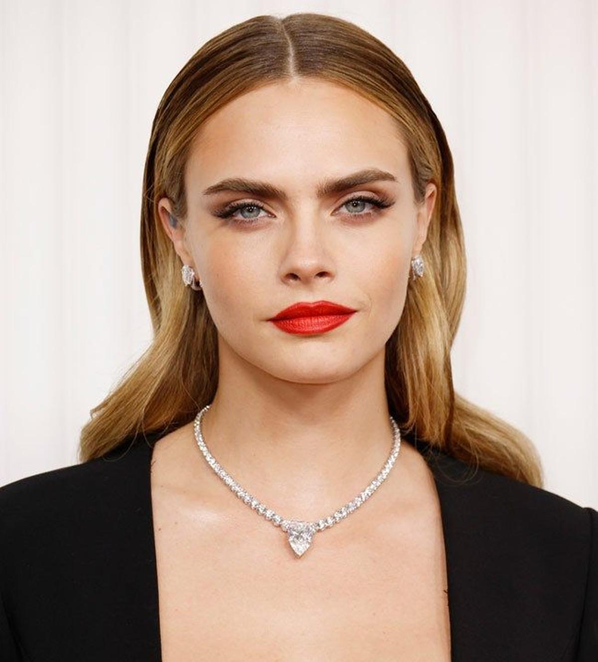 Beauty Look de Cara Delevingne en los SAG 2023