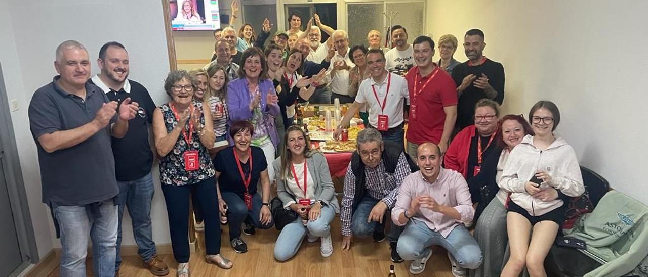 El PSOE durante la celebración del resultado electoral