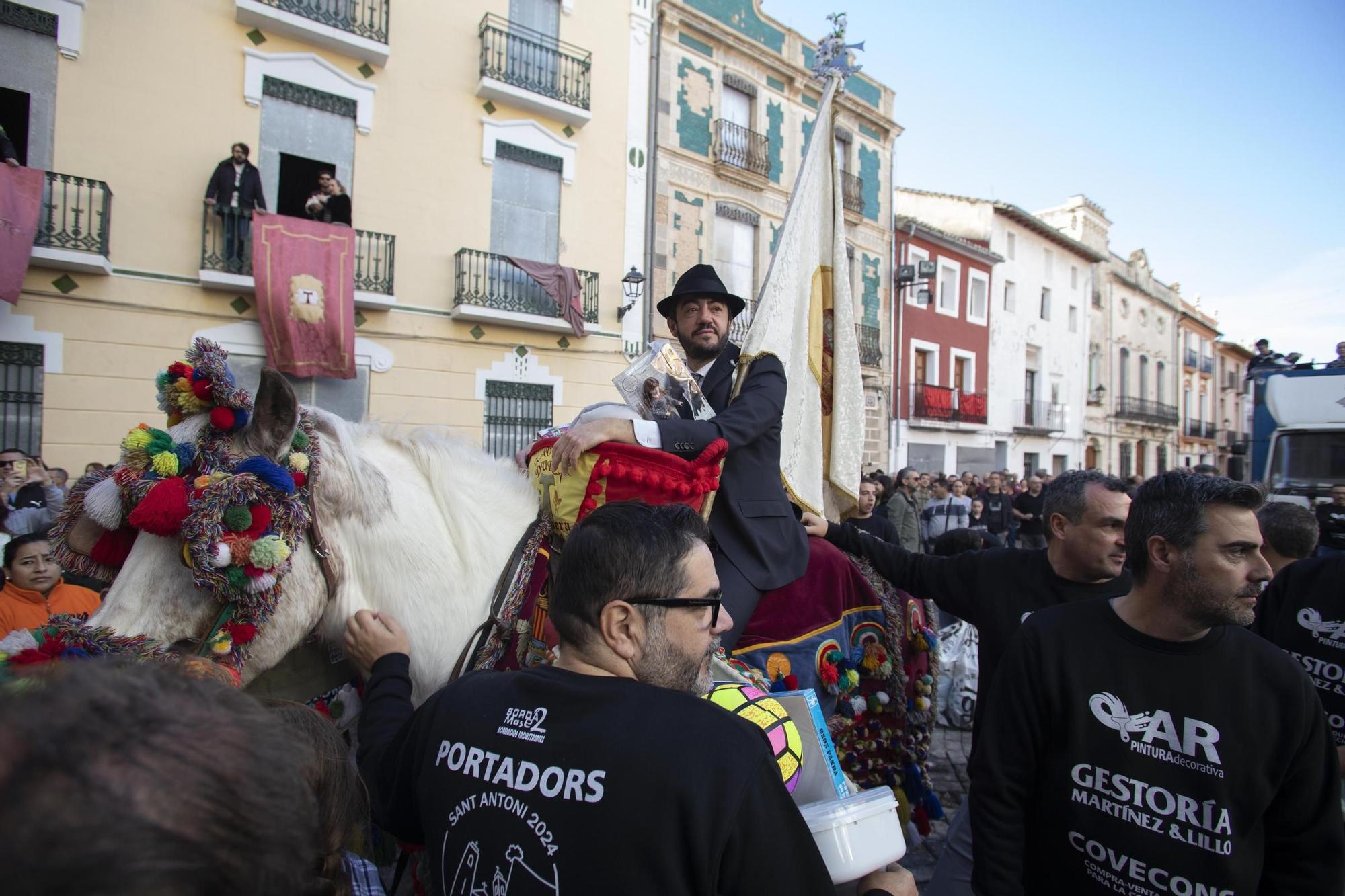 Canals celebra este jueves los últimos actos de los días grandes de las fiestas de Sant Antoni, con els Parells.