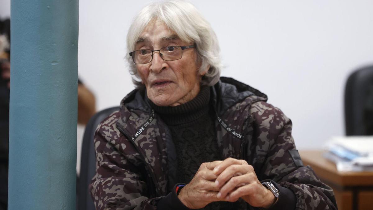 El hombre acusado de matar a su mujer estrangulándola se declara inocente: "La quería con locura"