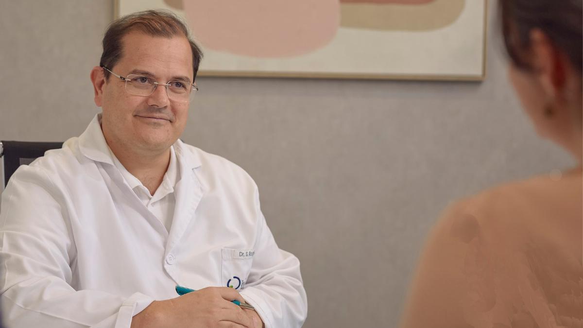 El Dr. sergio Rogel de la clínica de fertilidad IVF-Life Alicante