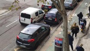 Coches en doble fila