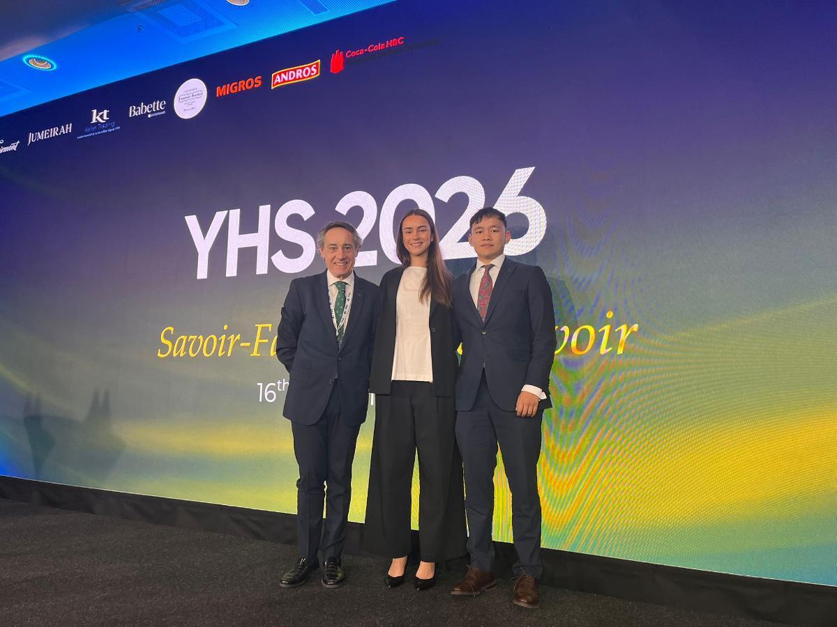 Una alumna del centro superior de hostelería de Galicia gana el tercer premio de un reconocido certámen del sector