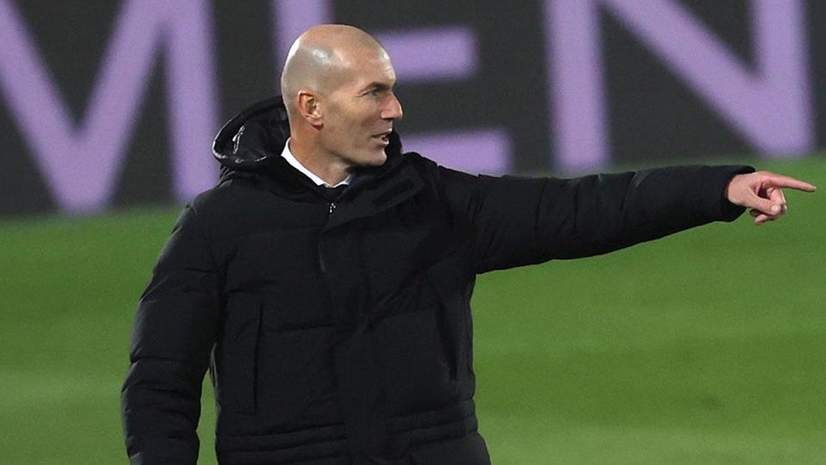 Zinedine Zidane está aislado a la espera del resultado del PCR