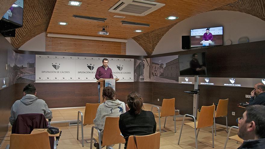 La digitalización del ciclo integral del agua, a debate en una jornada en Cáceres