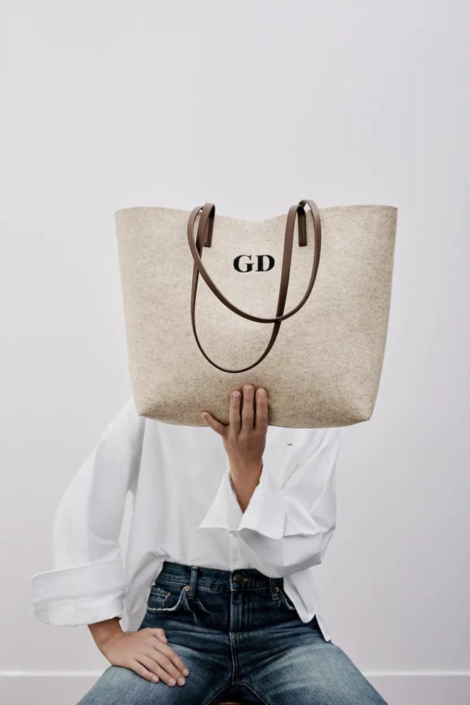 Bolso 'shopper' de fieltro personalizable, de Zara