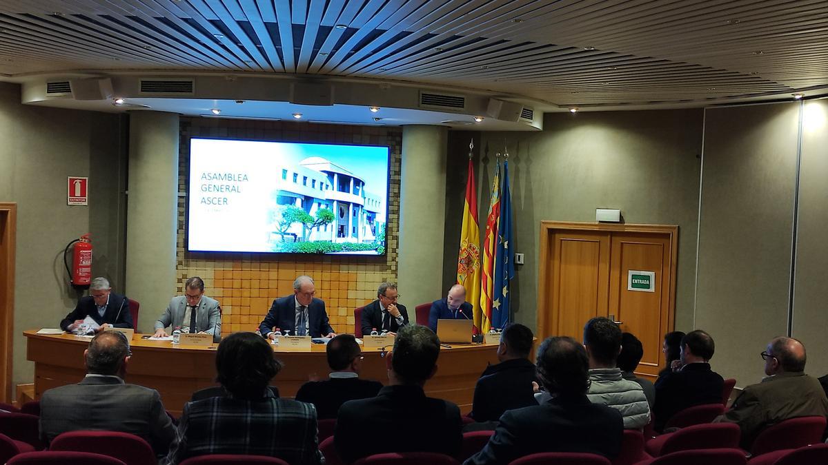 Momento de la asamblea general de la patronal cerámica, Ascer.