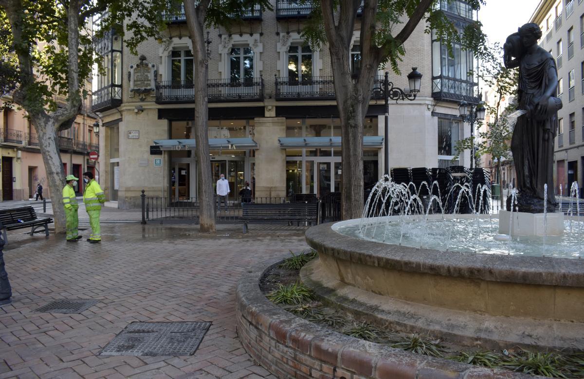 El hotel Catalonia sufre daños tras los disturbios en la madrugada del Pilar