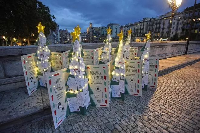 Les fotos de la iniciativa solidària que repartirà regals a infants vulnerables de Girona