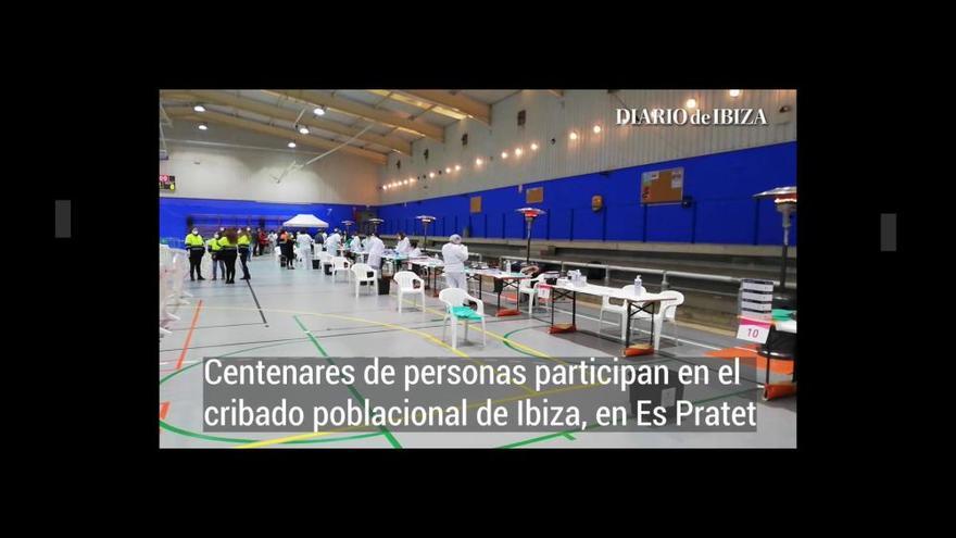 Centenares de personas en el inicio del cribado en Ibiza