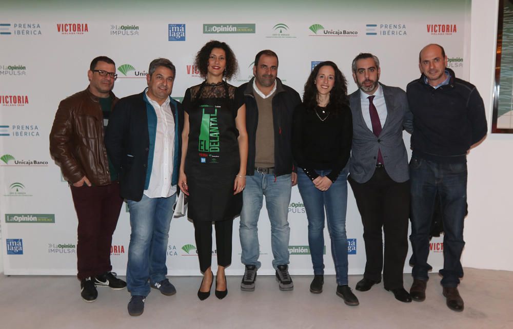 Empresarios, chefs, agentes del sector y de la industria agroalimentaria y representantes políticos acuden a la sede de Cerveza Victoria para la presentación de la nueva publicación gastronómica