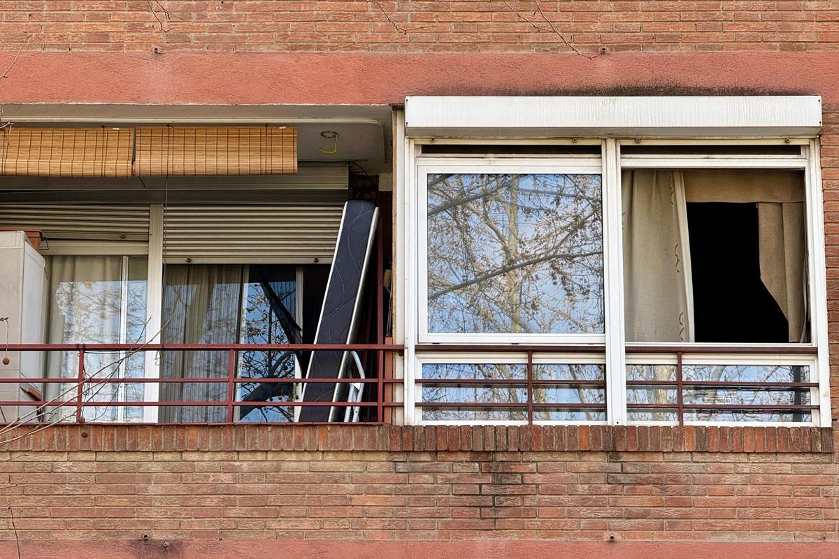 Imagen del edificio de la calle Verdi de Badalona incendiado esta madrugada de miércoles