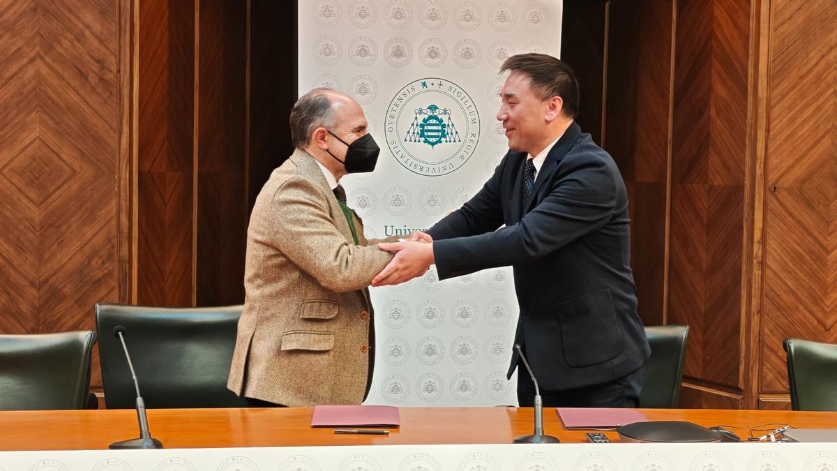 Momento de la firma del acuerdo