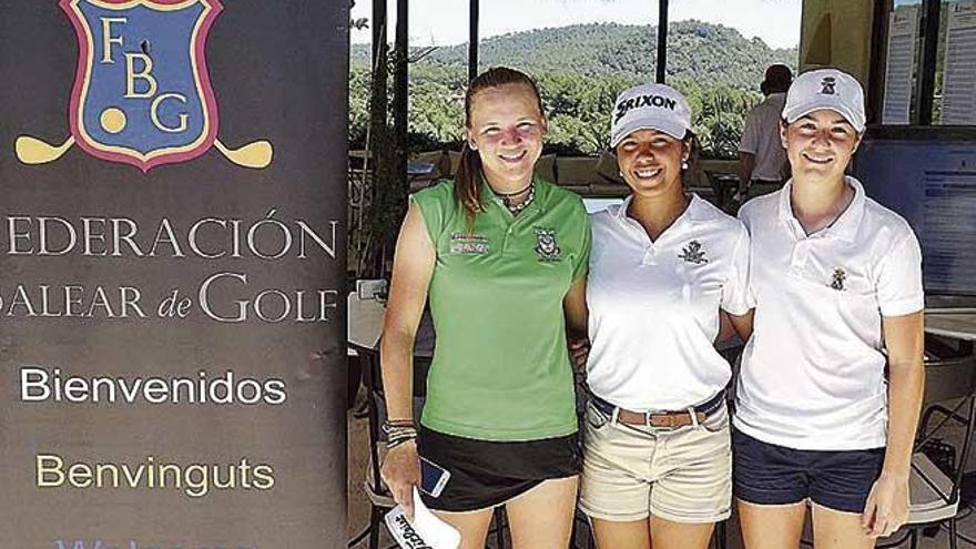 Carolina Hortian, Odette Font y Lucía López.