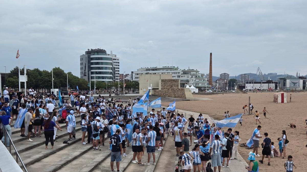 Los argentinos, en Poniente