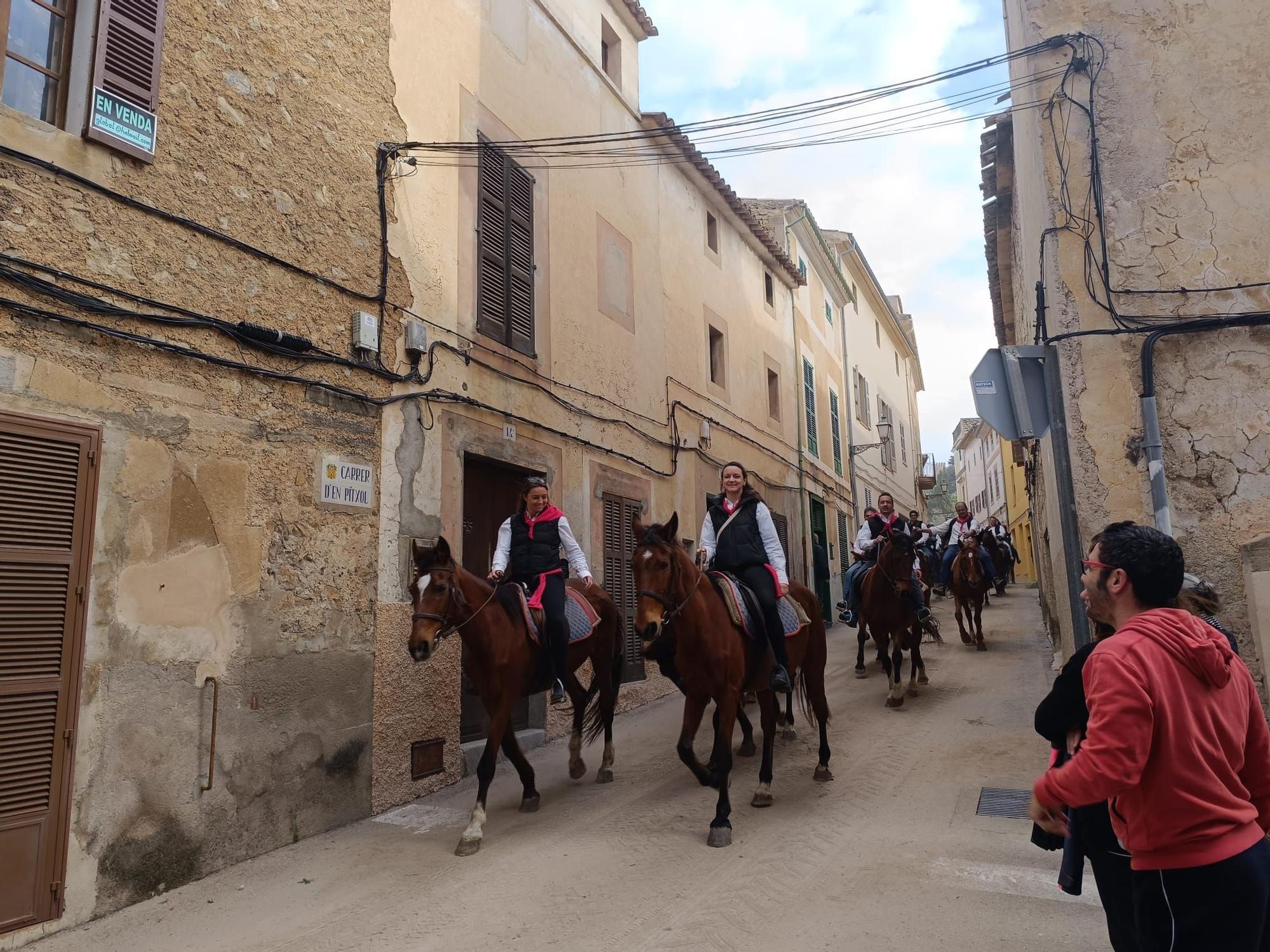 Sant Antoni | Las 'Beneïdes' de los pueblos de Mallorca, en imágenes