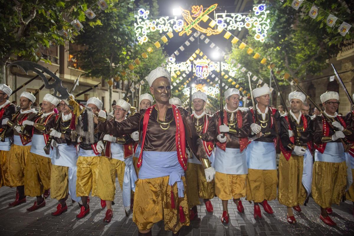 Así ha sido la Gran Entrada de las Fiestas de Moros y Cristianos en Xixona