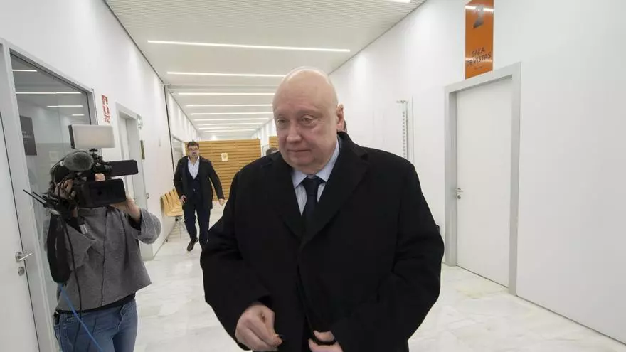 Samper está empadronado en un piso de uno de sus supuestos testaferros