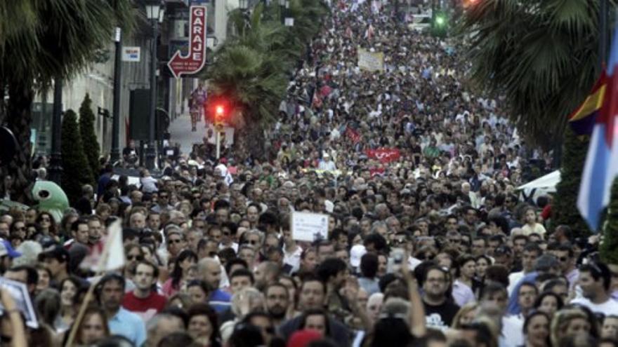 Miles de personas salen a la calle contra los recortes del Gobierno