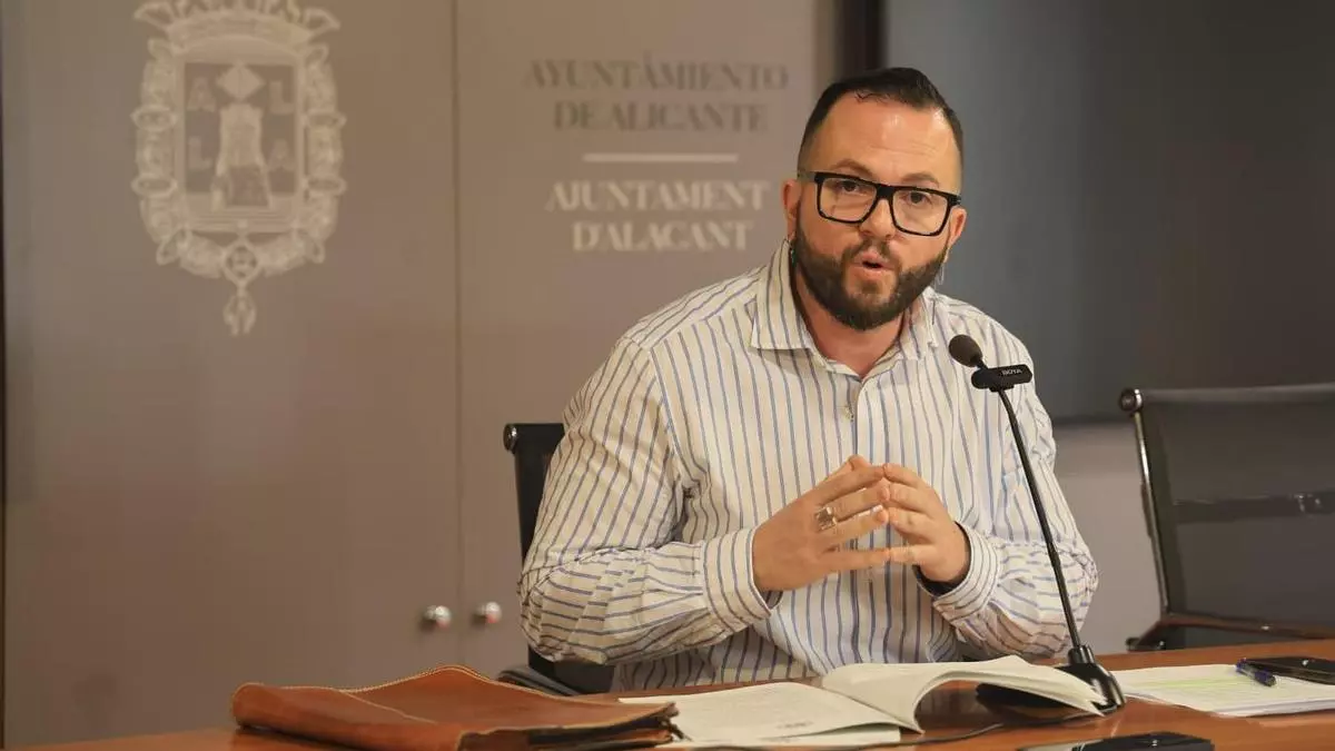 Barcala y Beldjilali mandan a un notario a casa de Rafa Mas para amenazarle con una denuncia por responsabilizarles del caso de Les Naus de Alicante