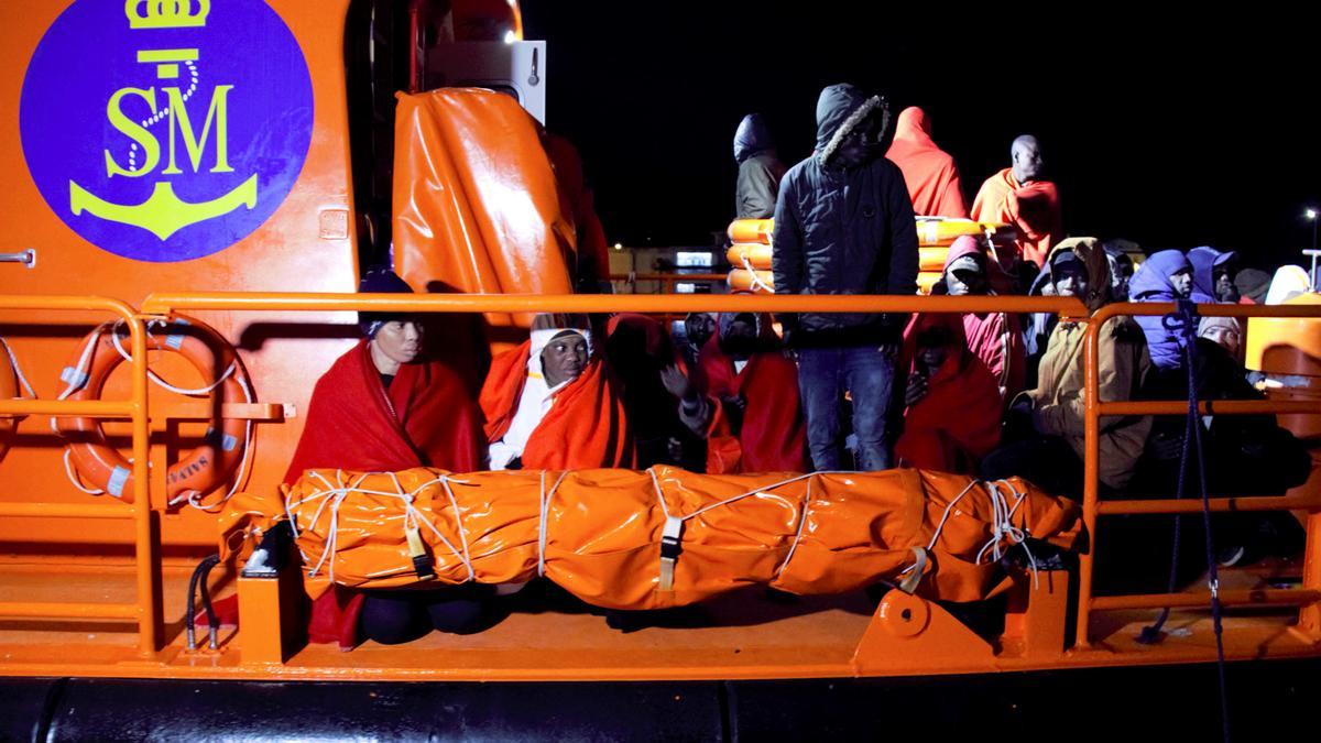 Salvamento en el mar de Alborán.