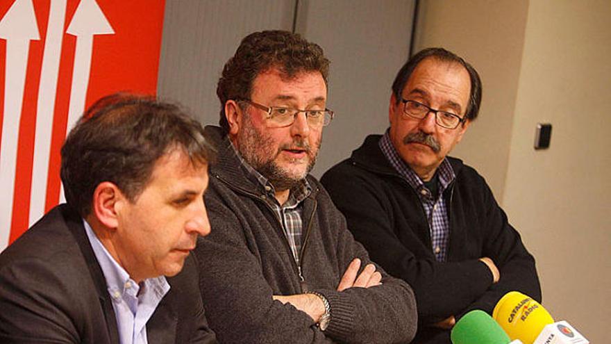 Els dirigents del PSC Narcís Casassa, Esteve Pujol i Josep Quintanas.