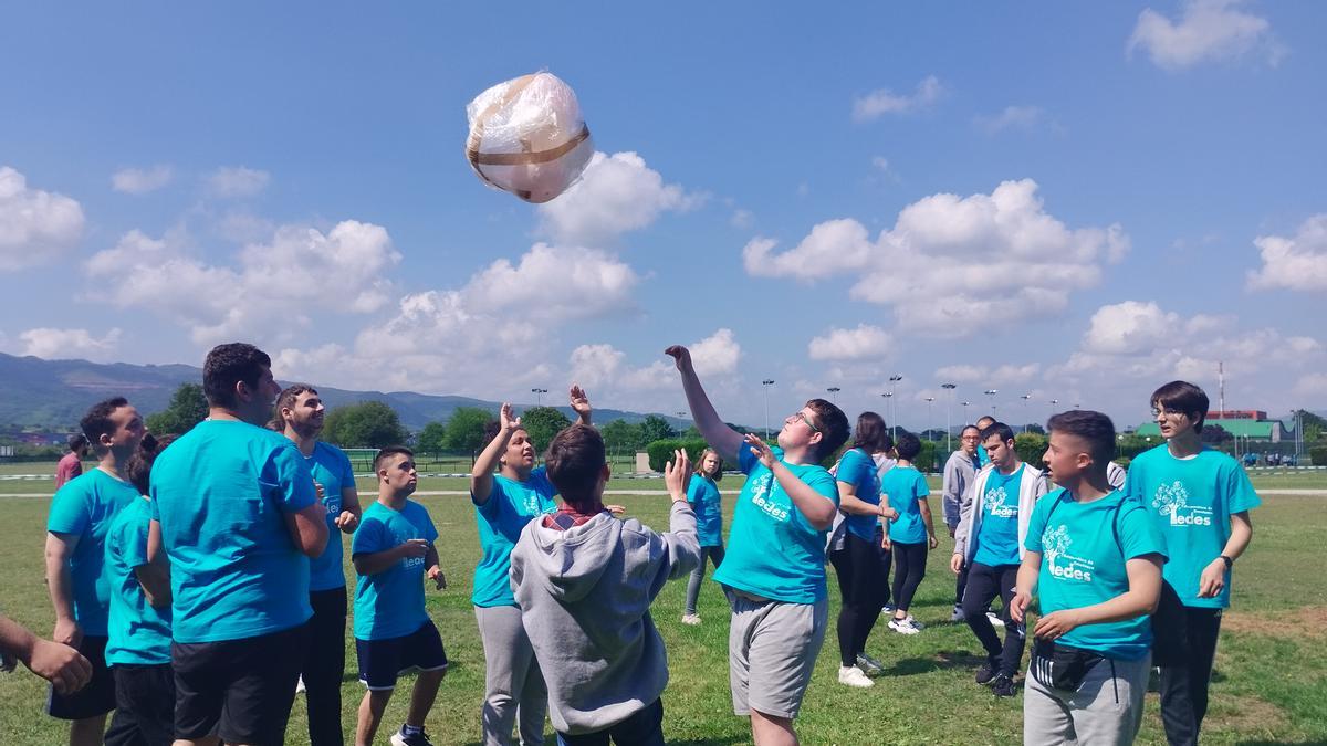 En imágenes: más de 300 deportistas participan en la clausura de los Juegos del Principado de Deporte Adaptado en La Morgal, Llanera