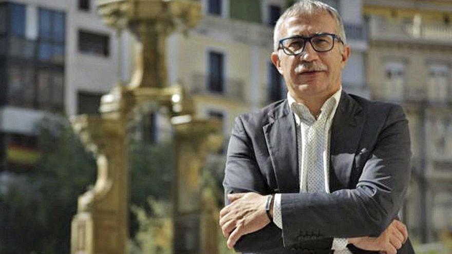Joan Carles March: «No hace falta un confinamiento domiciliario, pero se le debe acercar»