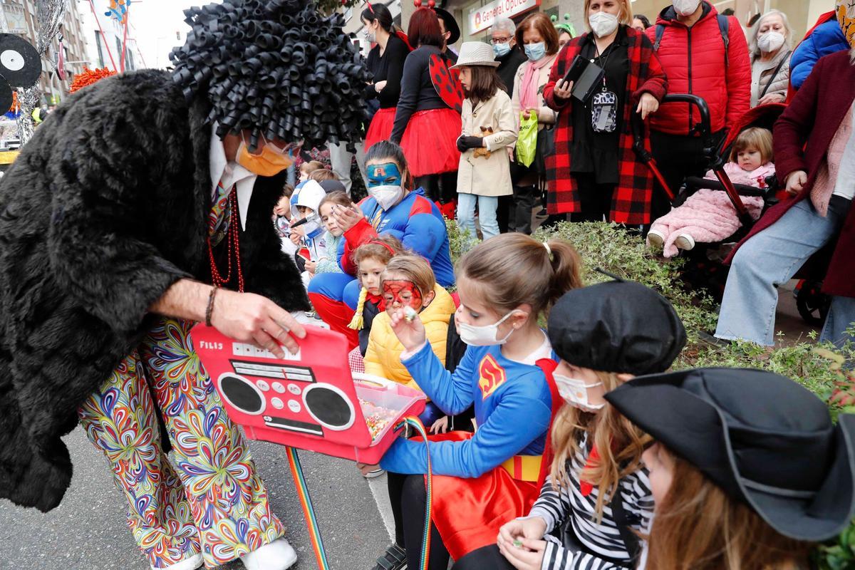 Entroido en Vigo: el desfile de la alegría tras dos años de COVID