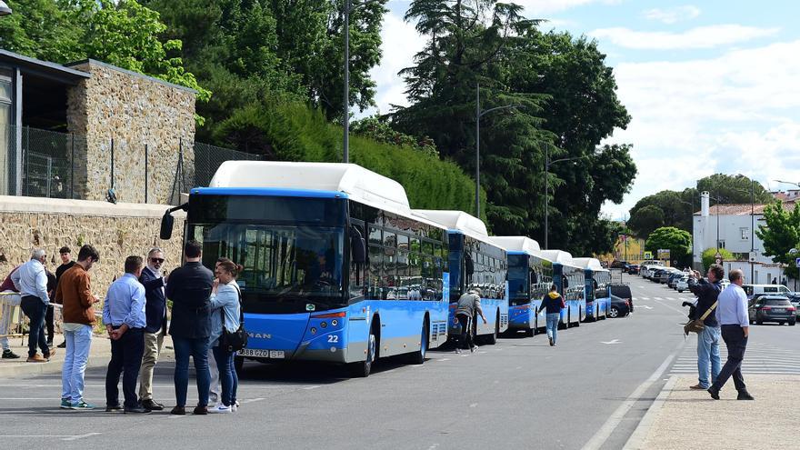 Así ha sido el estreno de los nuevos autobuses urbanos de Plasencia