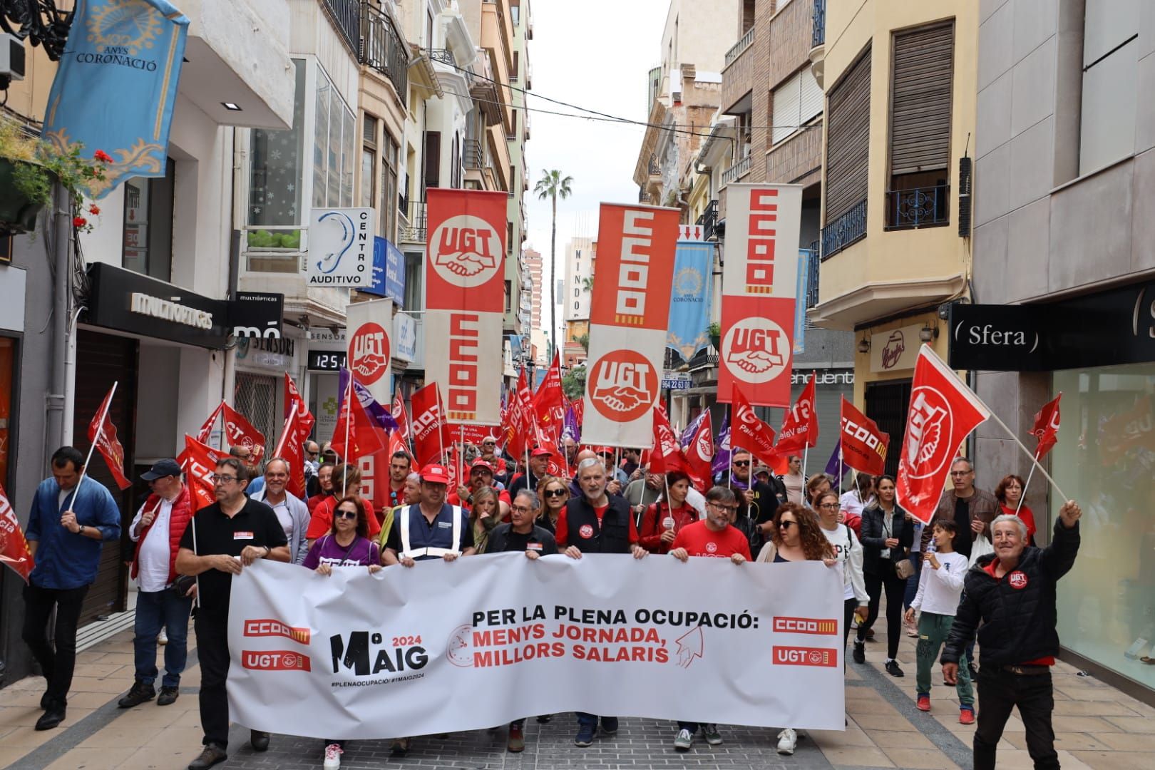 Galería de imágenes: Castelló se reivindica por el 1 de Mayo