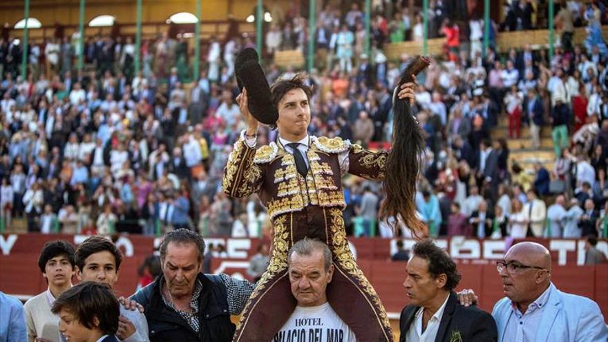 Roca Rey, tarde rotunda en Jerez