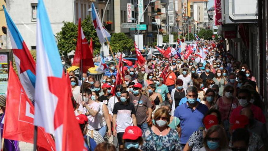 Otra multitudinaria muestra de apoyo en O Grove a la conservera Thenaisie Provote